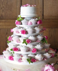 wedding-cakes-cup-cakes