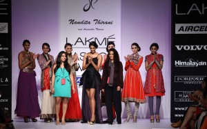 Lakme_Fashion_Week_winter_festive_Shradha-Murarka