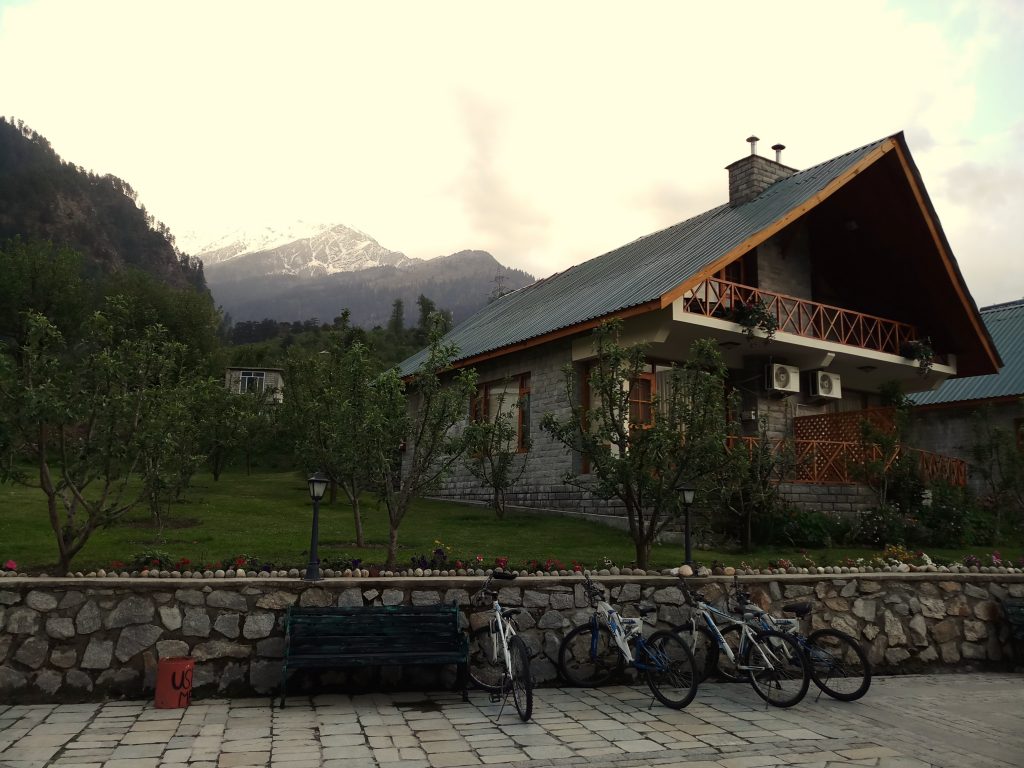 LaRiSa resort Manali