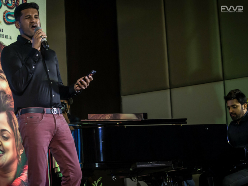 Vijay Yesudas performing at the audio launch